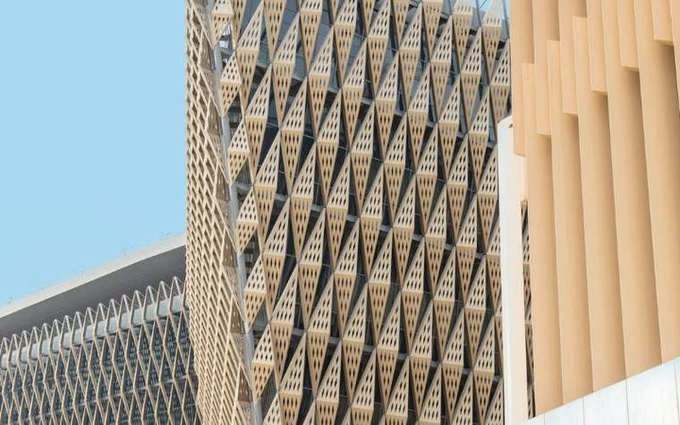 تطوير الواجهات